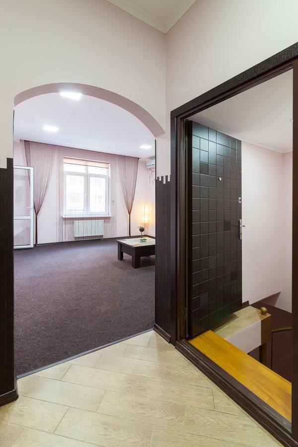 Lux Apart Lviv Apartments Экстерьер фото