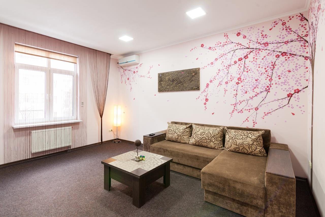 Lux Apart Lviv Apartments Экстерьер фото